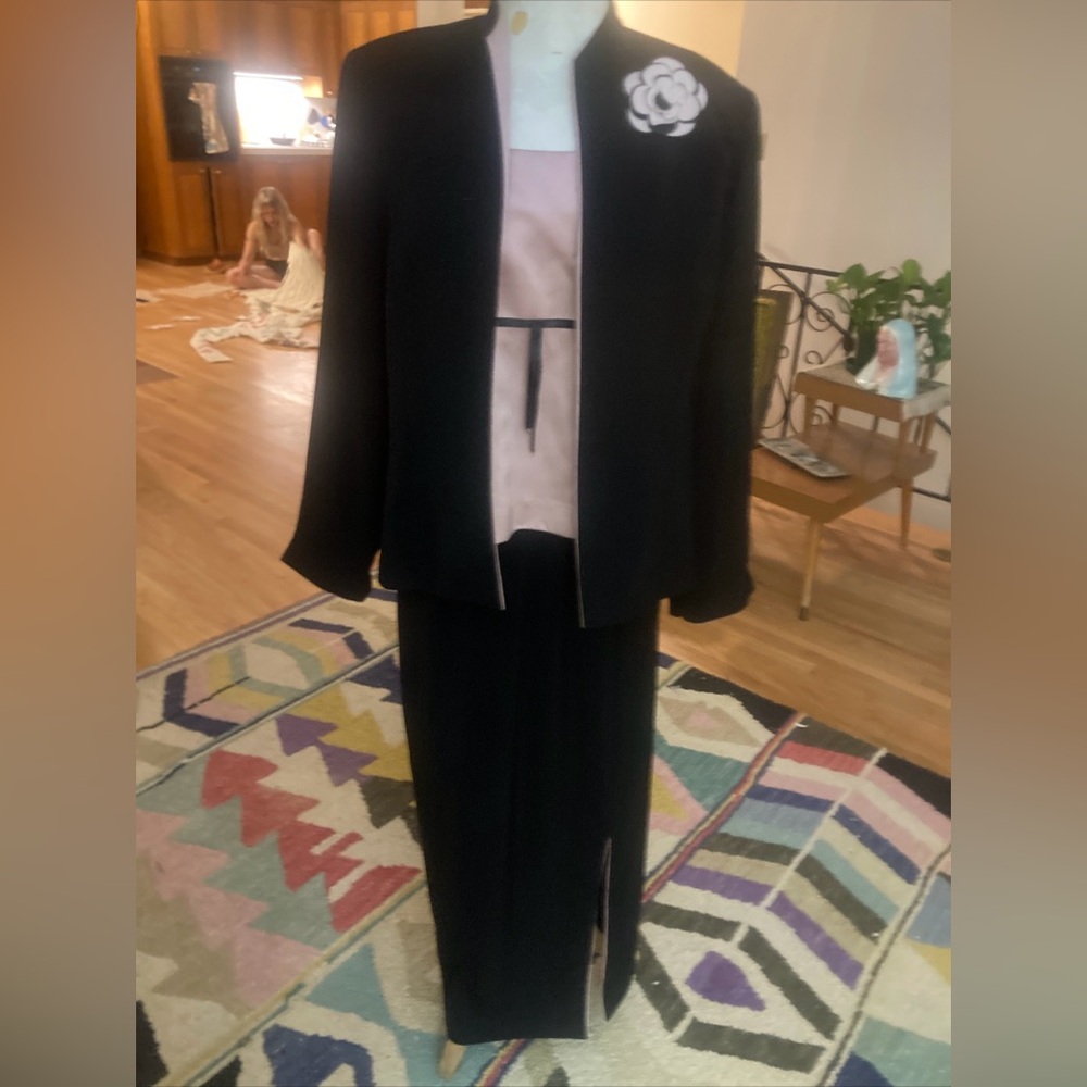 Women’s blazer skirt three piece set vintage